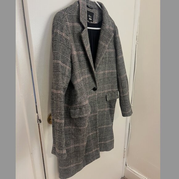 Rails Women's Anders Coat in Charcoal Pink Plaid - Picture 4 of 4